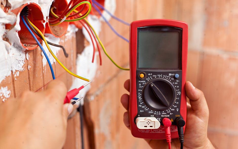 prix dépannage électrique Menucourt